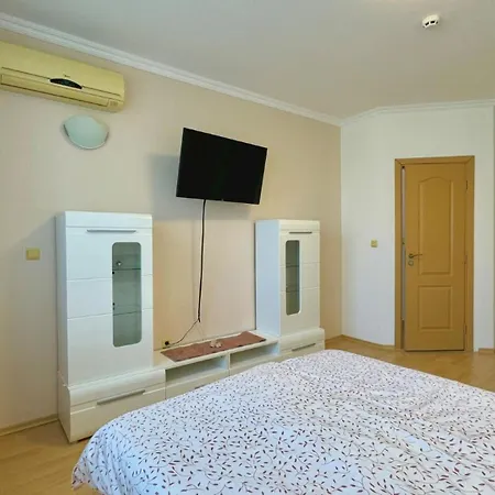Bratanov Trakia Apartment