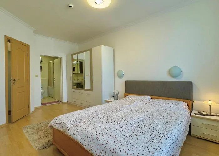 Bratanov Trakia * 阳光海滩